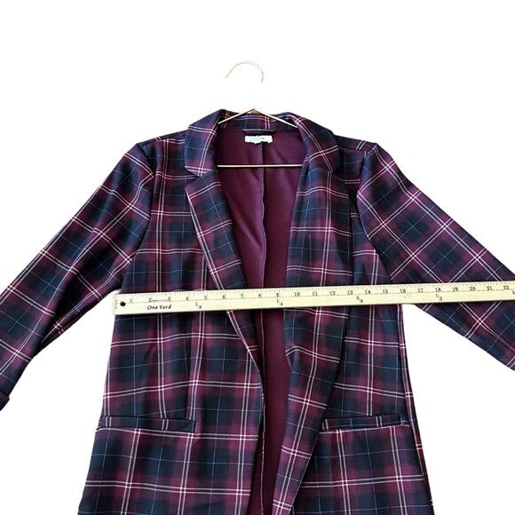 Maurices open front Plaid Blazer Size small - Picture 7 of 7